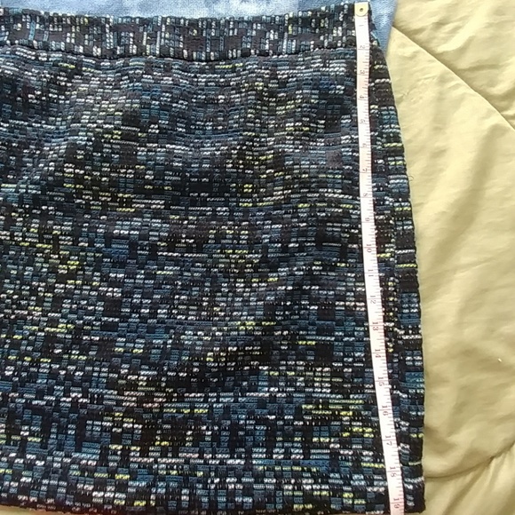 Beautiful Pattern Skirt - Picture 5 of 8